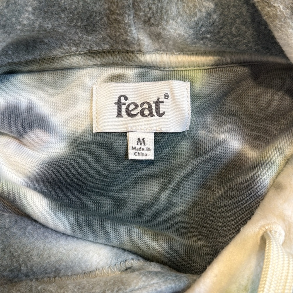Feat Green and White blanket blend hoodie size medium - Picture 3 of 6